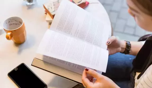 新加坡就业率回升!逾九成理工学院毕业生半年内成功就业