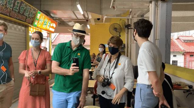 实拍探店！小伙儿在新加坡牛车水壕吃8种神秘美食，竟然