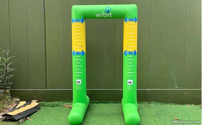 3米滑梯冲入海中!奔跑、跳跃、冲刺,新加坡最大水上漂浮乐园来了