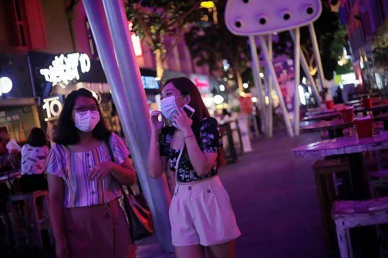 放寬集會？免費疫苗？新加坡即將進入解封第三階段，不能不知道的重點