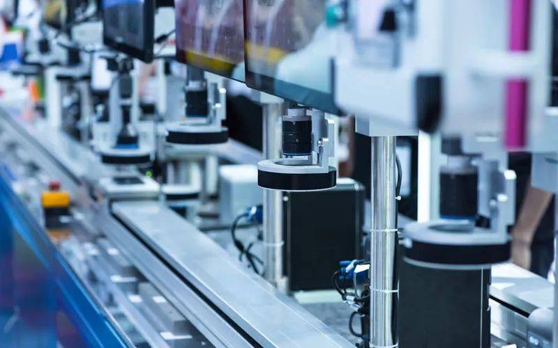 制造业S Pass比例两年内收紧,见不到工厂的新加坡,制造业竟然全球第二