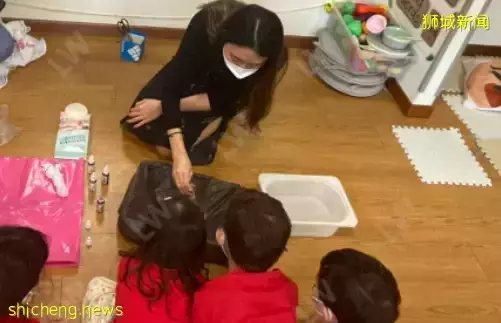 這間新加坡幼兒園火了！西方教育法+中國傳統文化，學編程、京劇