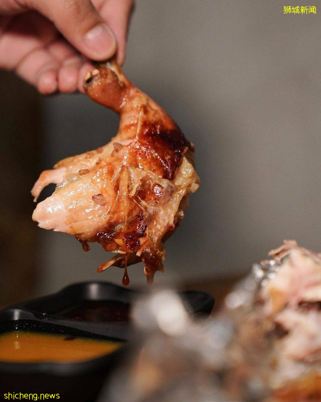 首個韓式木柴烤雞“Firewood Korean Chicken Restaurant”🤤 柴火清香+秘制醬汁、皮脆肉嫩+口感超正🔥