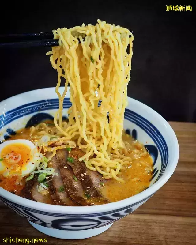 前Ramen Santouka大廚開店🎊平價美味的Ramen King，$8吃到一碗正宗日式拉面🍜