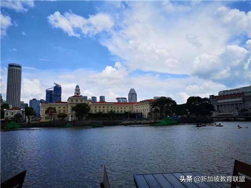 新加坡留学申请与学生往届高考成绩有关吗