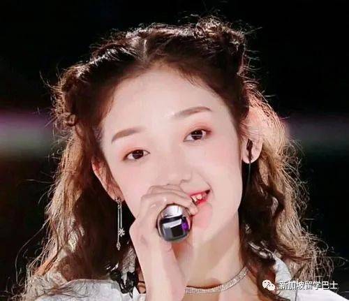 【新加坡留学】“人间作精”虞书欣竟是海归,原来明星都送孩子到新加坡留学