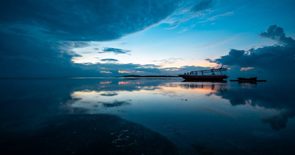 新加坡舵手在疫情期间协助两人前往巴淡岛，被判入狱7个月