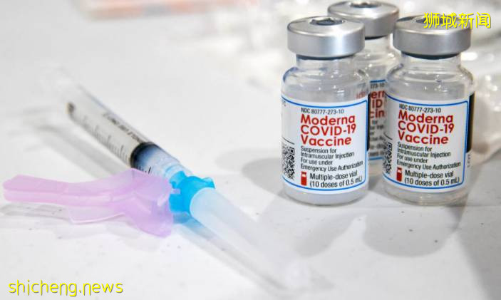 新加坡排隊瘋搶中國疫苗,人山人海驚動了警察!打完科興進入中國更容易