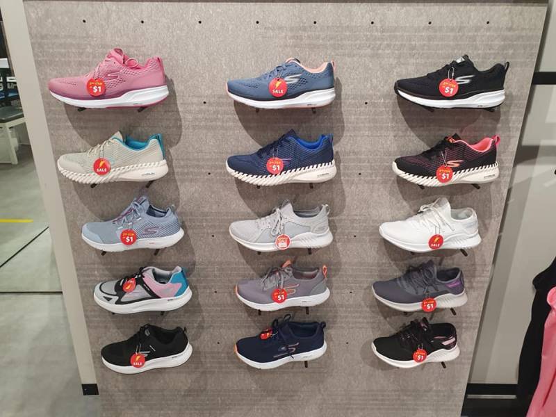 Skechers 11月特賣場💰 精選商品僅售S$1!全島分店均可用優惠價,購入第二件商品