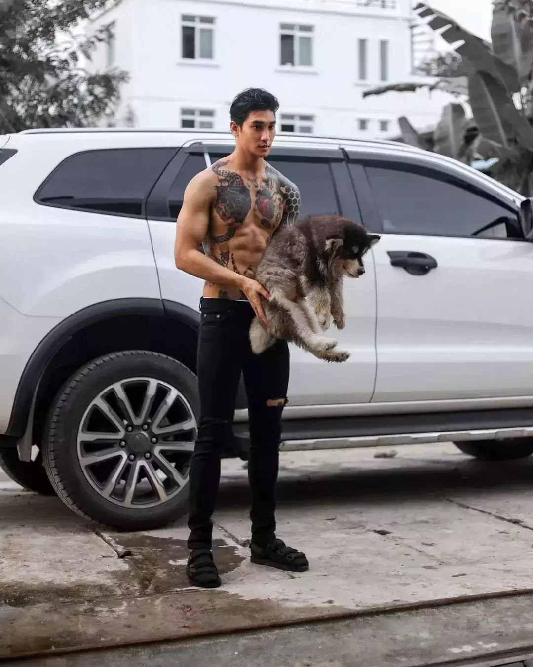 100個全球最帥的男人,新加坡無人上榜!他居然第一,撞臉王力宏、當過和尚,現被判入獄