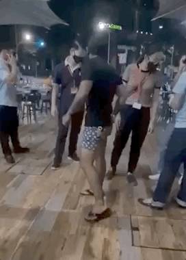 節日將至新加坡人潮洶湧！遇到這種情況，記得下載這個APP舉報