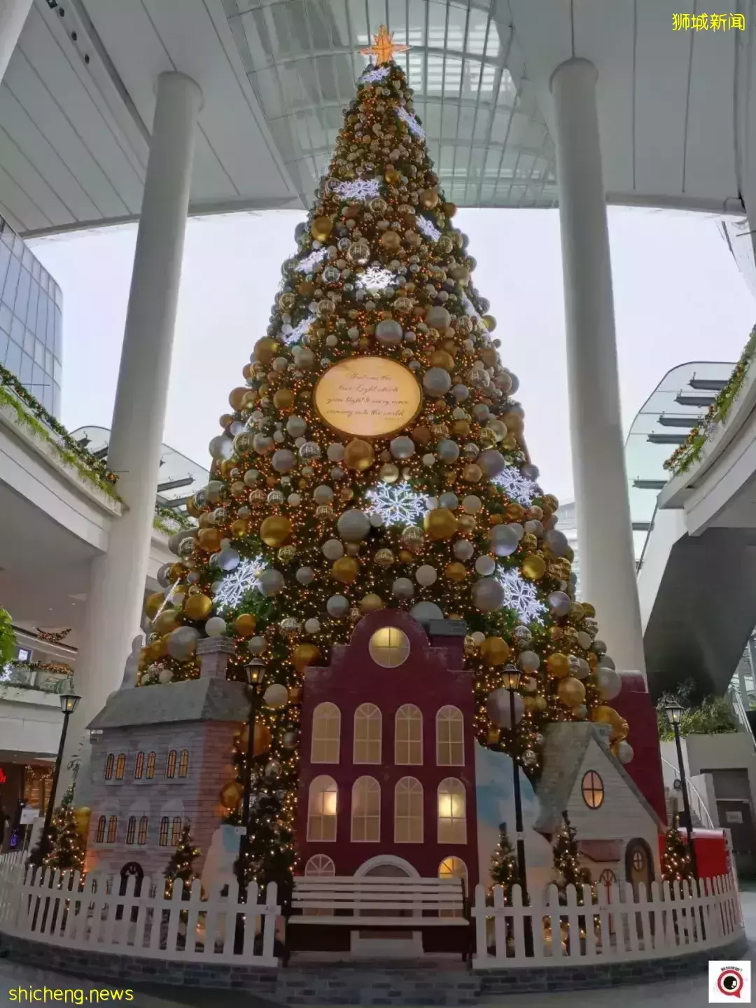 乌节路圣诞装饰实拍!全新加坡2021年最美圣诞树即将揭晓