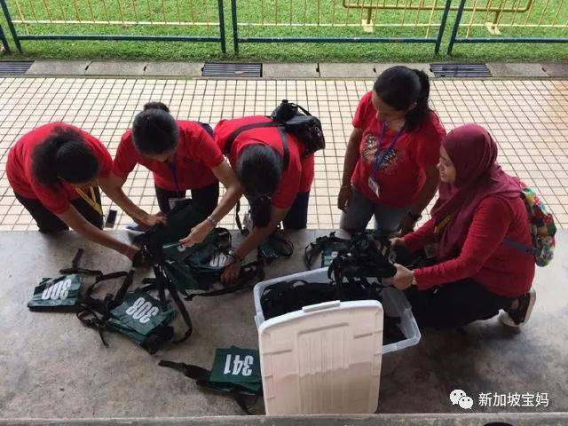 拼爹、拼房、拼义工……为了孩子上小学，新加坡家长有多拼