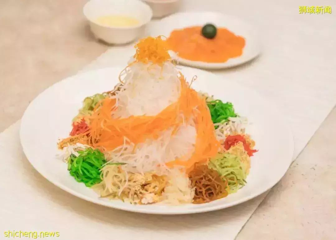 搶訂！盆菜、魚生、火鍋……新加坡18家年夜飯外賣推薦