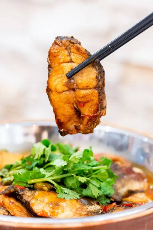 三人行新店開業!三人來吃就送招牌菜!全島三店同慶