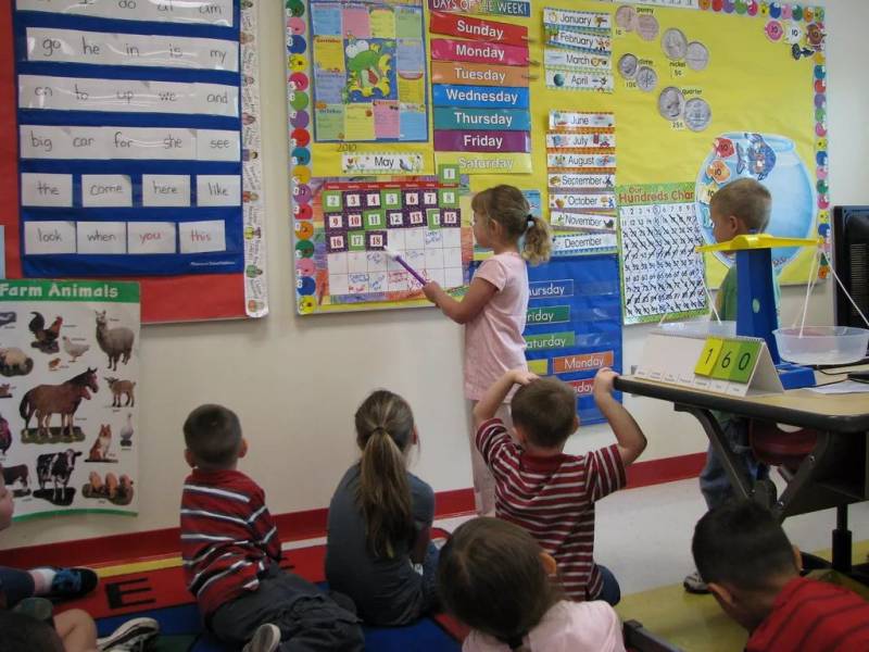 听说新加坡的公立学校很容易进？有钱就可以了