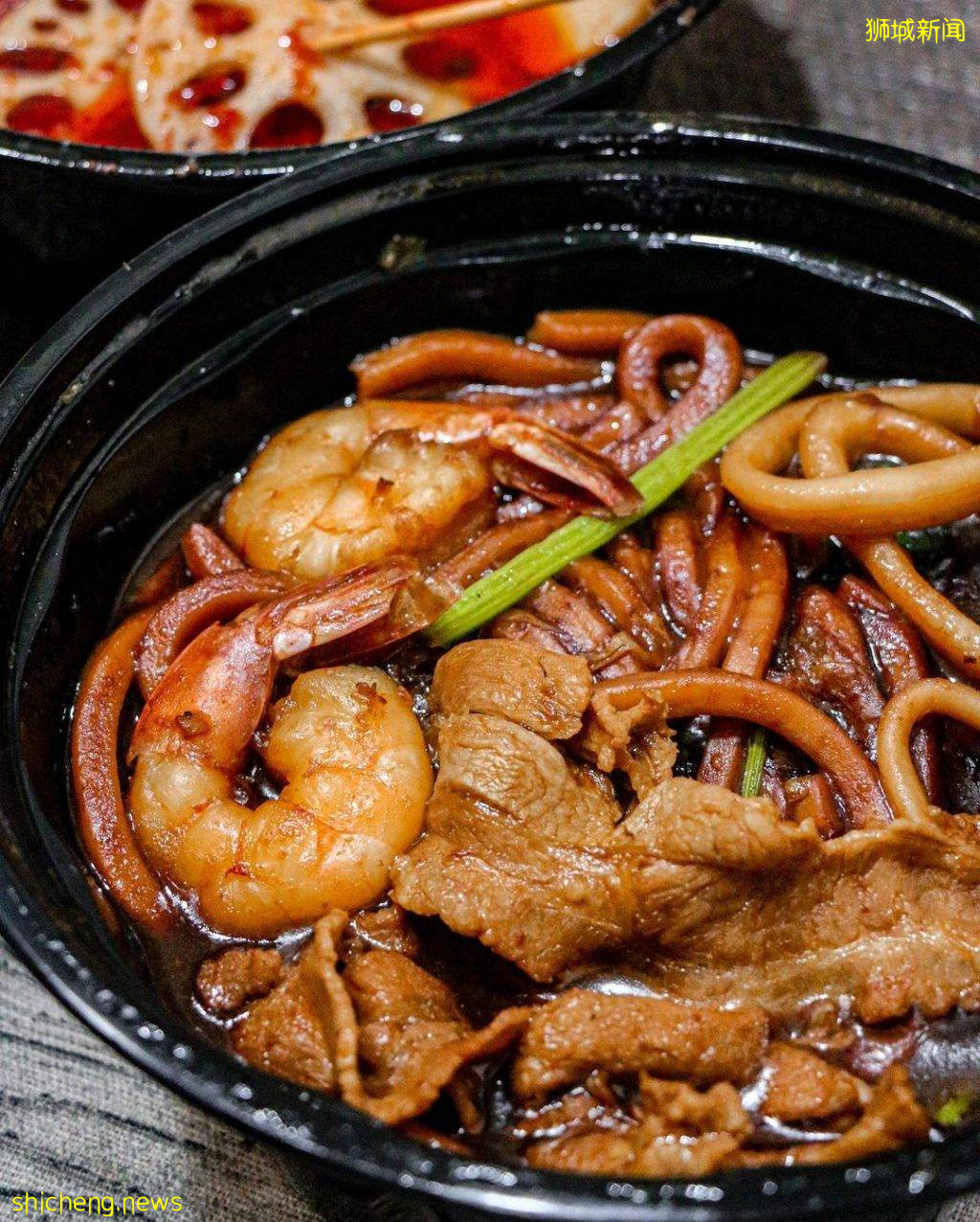 Space Box串梭時空去喝酒😎 中式烤串、麻辣燙、串串香只需S$1💥 整排啤酒給你選