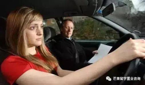 中國駕照如何轉換新加坡駕照？怎樣選擇合約機最省錢