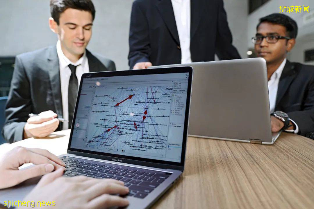 NUS商业分析硕士联合学术主任庞严揭秘MSBA专业优势与核心能力