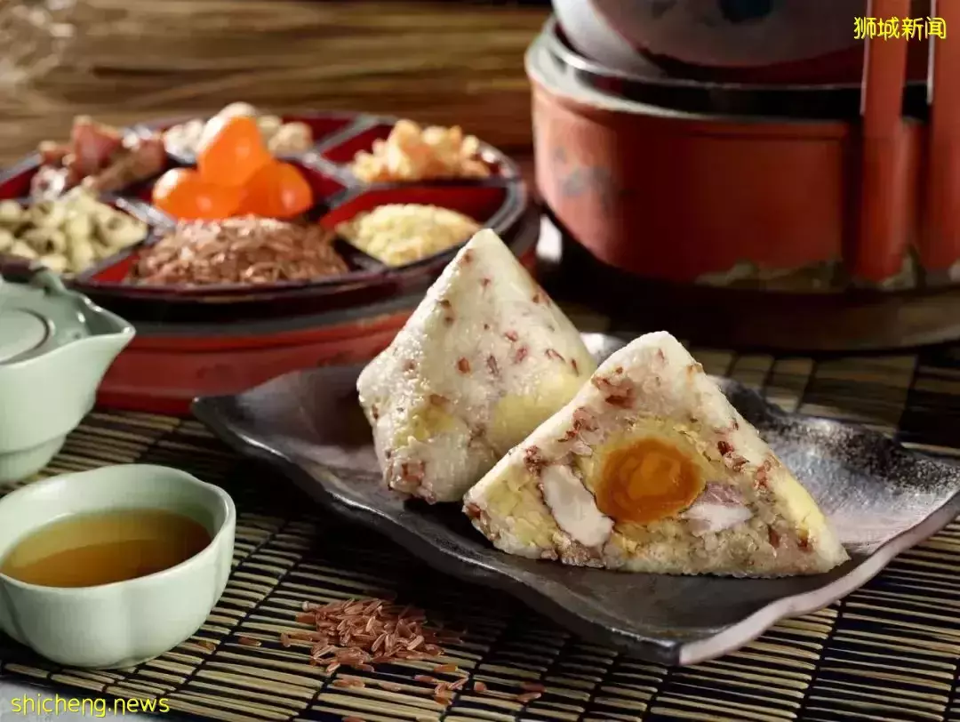 没有鸡饭吃怕什么,好吃的排著队呢