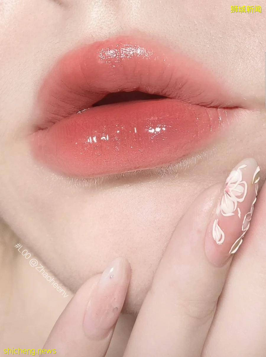 李佳琪都吹爆!完美日记小细跟永生花礼盒终于来新加坡啦!限量玫瑰首饰盒套装,赶紧来get