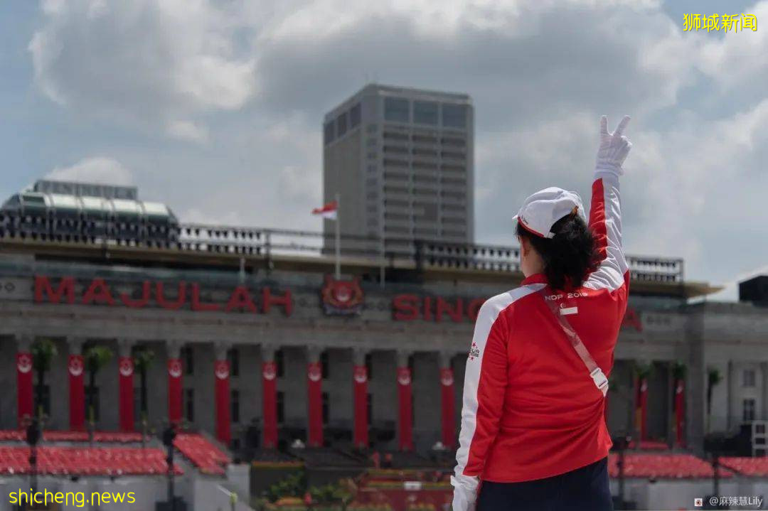 “我参与了新加坡国庆表演!分享排演中的苦辣酸甜”