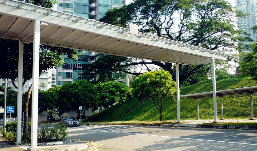 被40國禁飛後，明晚起，新加坡也禁止英國訪客入境 ！美女留學生：2020我看透了，想回國卻被罵