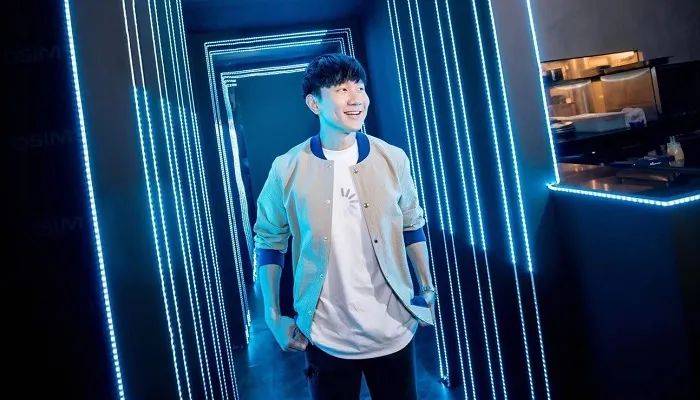 锅从天上来!林俊杰被网友指为键盘侠!网瘾少年意外翻车