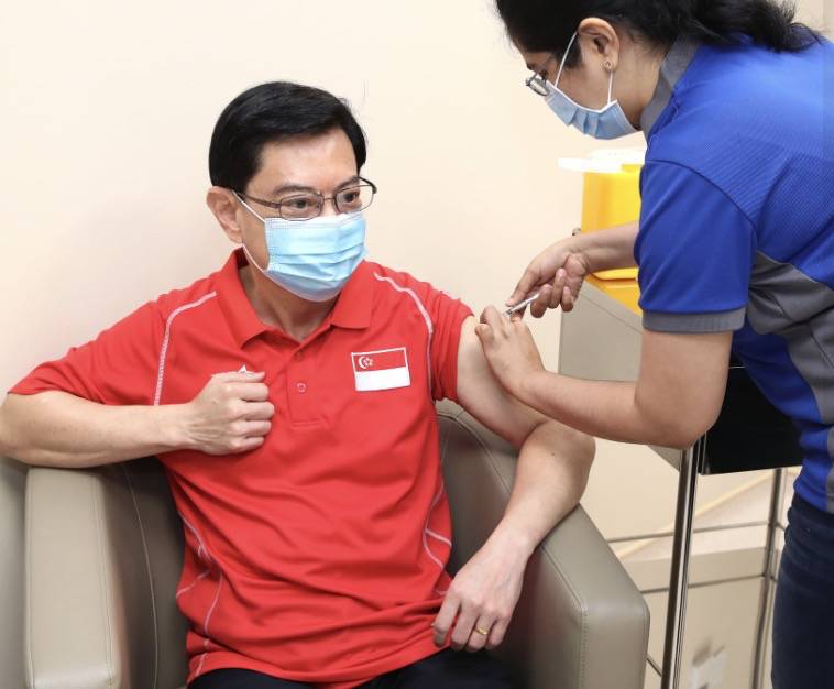 李顯龍總理發視頻呼籲這件事！中國網友曝：在新加坡接種疫苗全過程