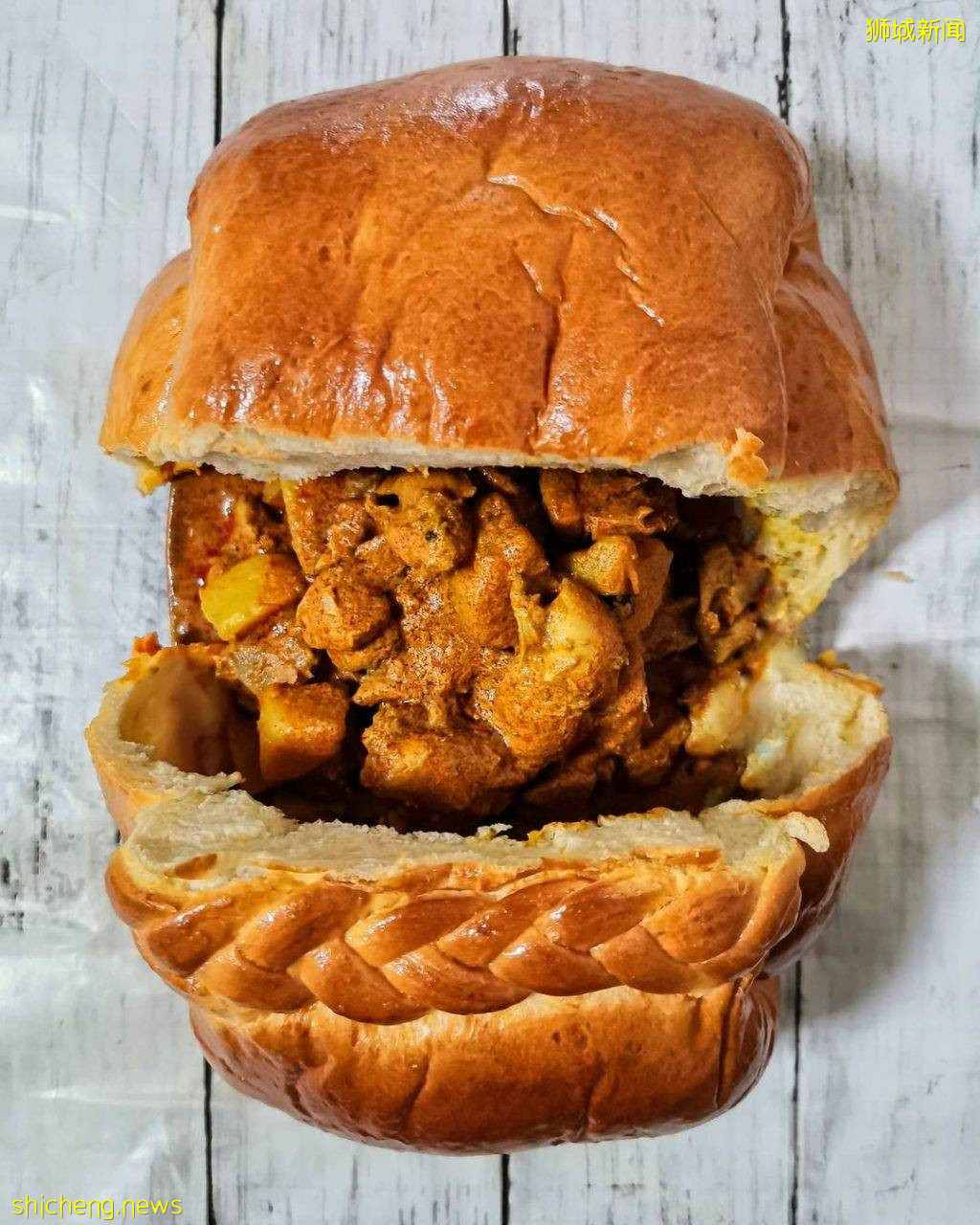 巨無霸咖喱包Eat My Curry Bun🔥XL尺寸面包內藏香濃咖喱雞😋全家大小一起享用啦