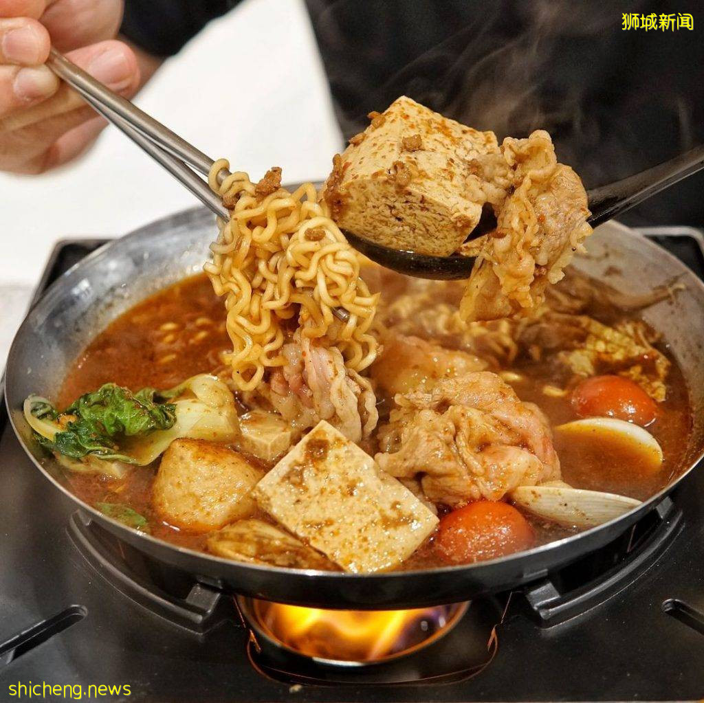 你一锅我一锅😎 FuFu pot一人食火锅开张优惠‼️ 韩式部队锅、胶原蛋白、臭豆腐等每锅只要S$9.90 