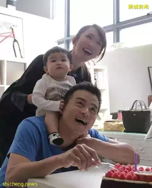 九十年代新加坡電視劇中美女如雲,如今她們境遇如何