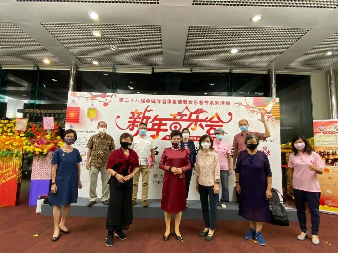 春城洋溢华夏情 不忘初心向前行