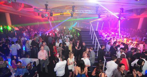 蛰伏多年,狮城变得多姿多采,不再被定型为正经八百的—新加坡