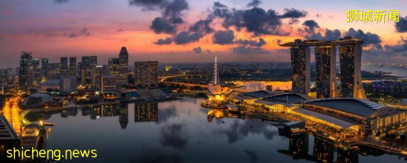 武汉3000人超级派对让世界羡慕!新加坡网友炸了:让美国好好看看