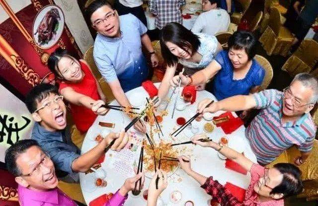 实拍!前晚,新加坡牛车水到处人从众𠈌!这9个地方过年还开门