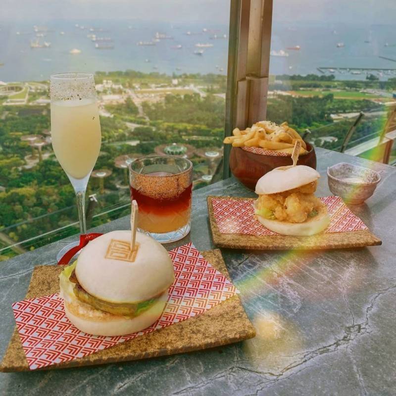 濱海灣金沙空中酒吧，晚餐新據點🍽 11月促銷，人均S$25，體驗味覺視覺雙重愉悅