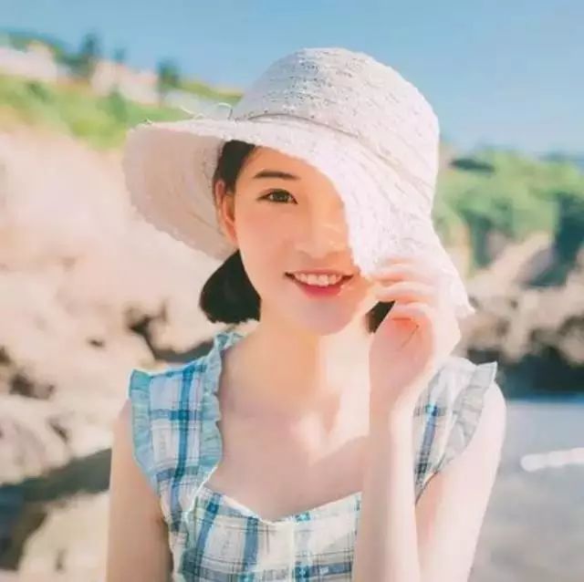 女人最犯贱的10种行为，别再让男人觉得你掉价了！