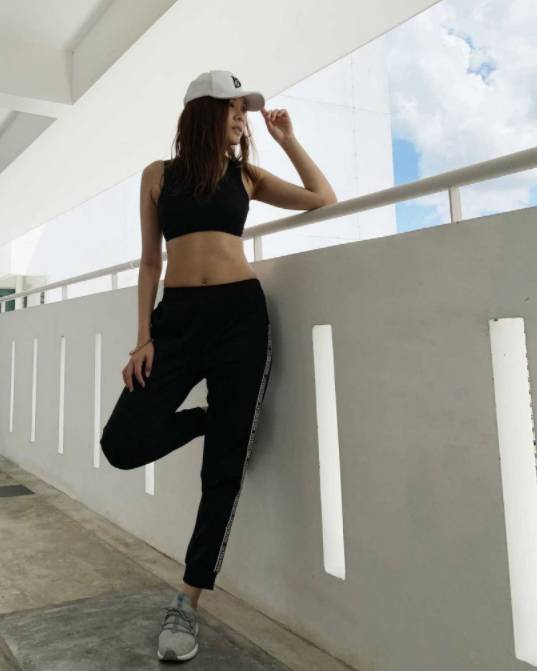 21岁遭性侵后自暴自弃,新加坡美女主播走出阴影后现况曝光