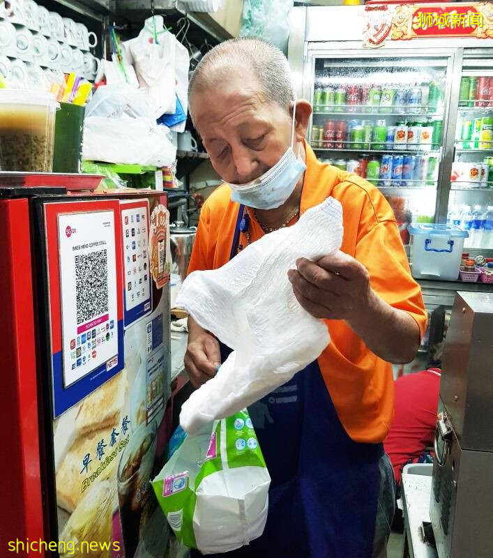 熟食中心設圍欄 如廁繞大圈 老攤主忍到尿失禁