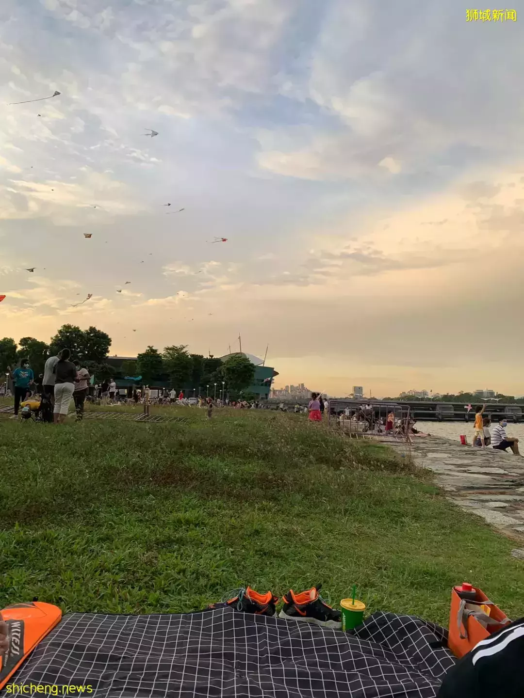 實拍周日的新加坡:商場、景點、食閣到處是人!又一波放寬政策來了