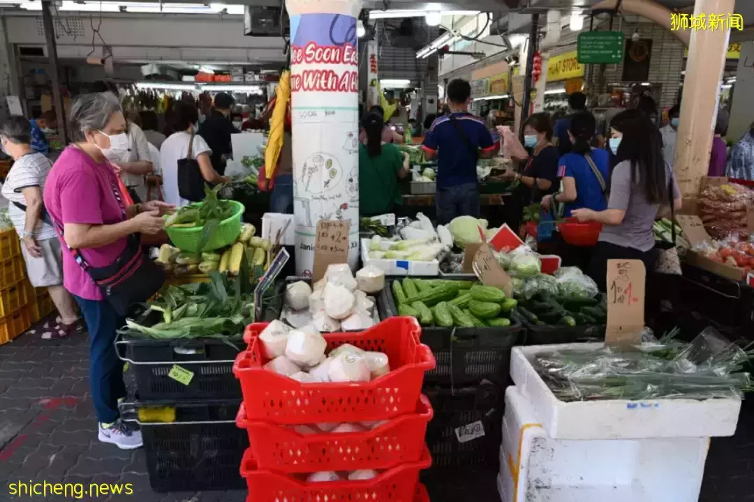 新加坡奥密克戎冠病变异毒株出现后,依旧人潮涌动,大家到底慌不慌