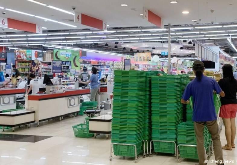 新加坡平价超市：我太难了！！平均一个月被拿走50个超市购物篮