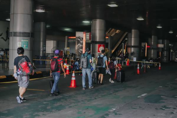 越堤族申請周期性通勤安排 回國過年 該算准日子