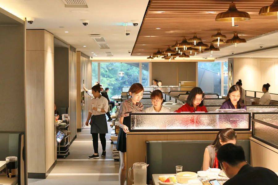 血拼！新加坡那些又大又便宜的奧特萊斯折扣店