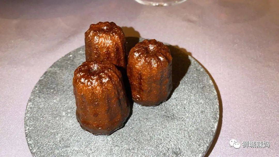 親自打卡!我在烏節路挖到一家超有feel的米其林餐廳