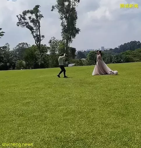 隐藏在葱葱绿树里!新加坡闹市区有个网红景点,百年前竟是大使馆