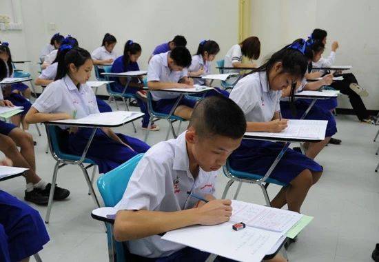 新加坡留學 爲什麽新加坡是海外求職的首選？新加坡留學獎學金政策及優勢專業有哪些