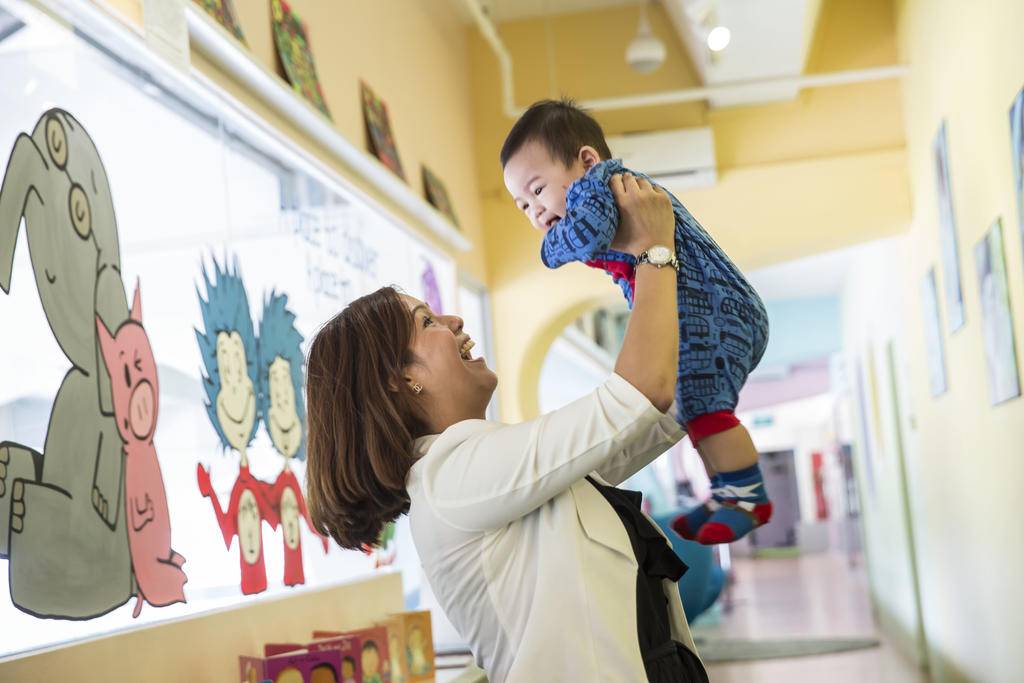 哈哈哈！在新加坡養娃到底有多輕松