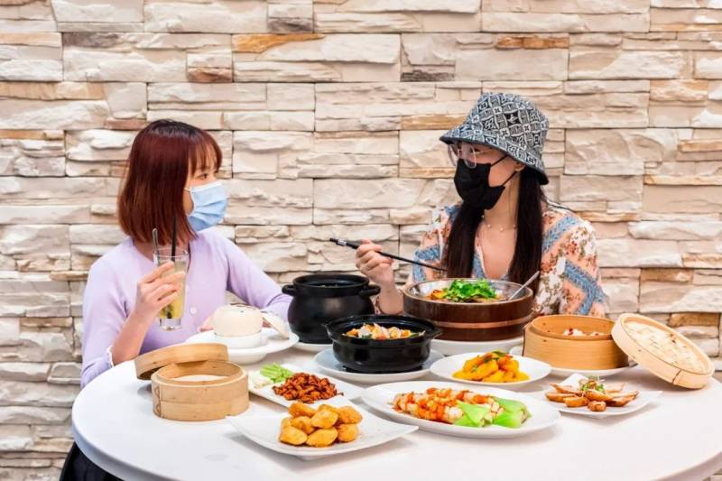 三人行新店开业！三人来吃就送招牌菜！全岛三店同庆